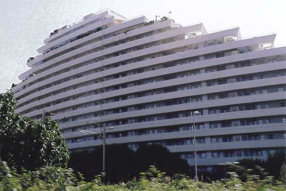 Curved building in Antibes