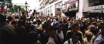 Tour crowd