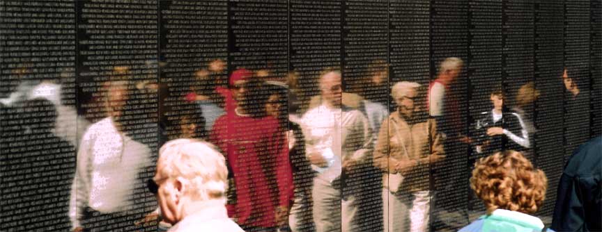 Reflections of people: The Vietnam Memorial